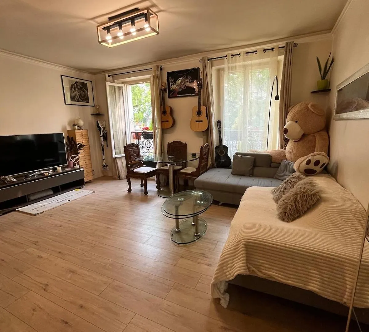 Beautiful 3-Room, Porte Saint-Cloud, Paris